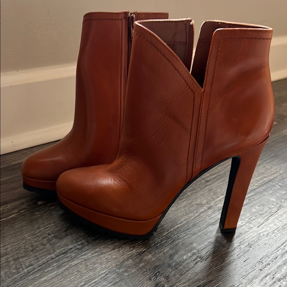 Gianni Bini Brown Heeled Ankle Boots